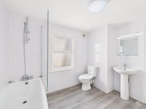 BATHROOM- click for photo gallery